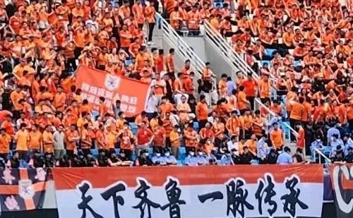 包含关键策略助球队胜利，迎来接连连胜的词条