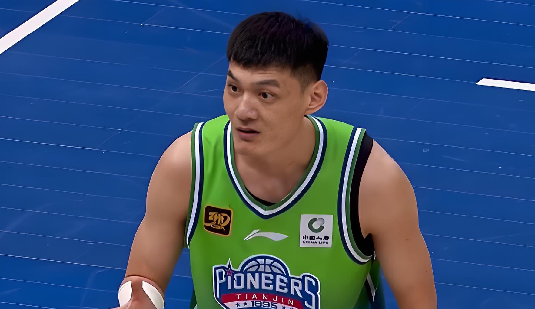 包含广东队客场大胜，保持不败纪录的词条