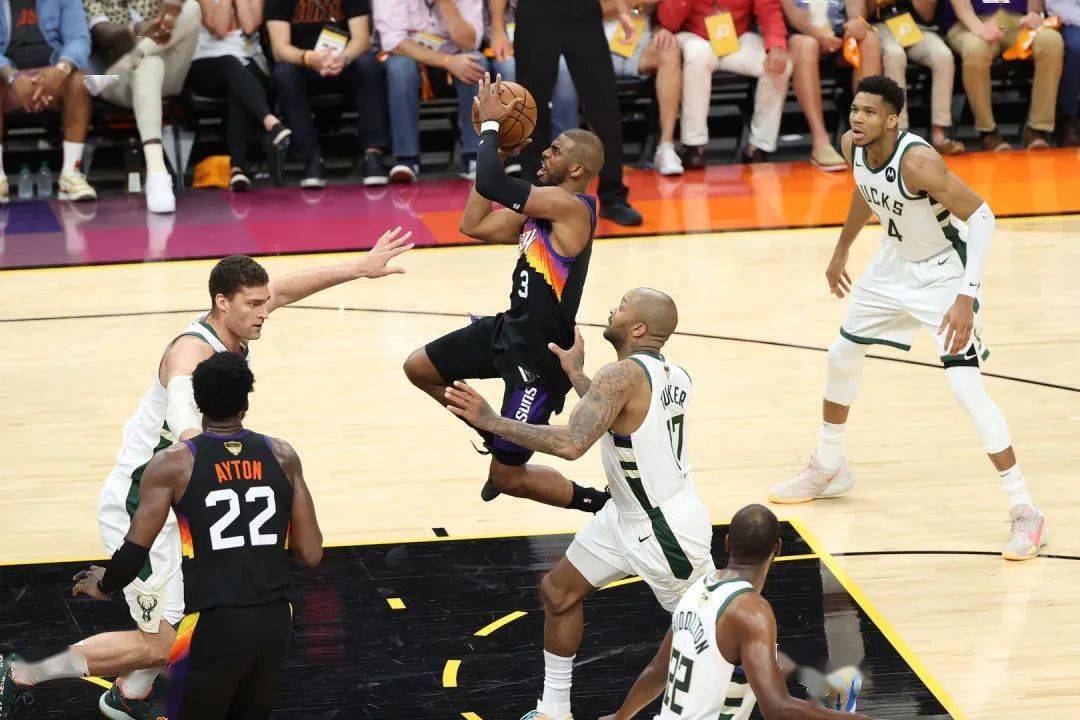 开云体育-上海队翻盘国王，霍勒迪状态火热