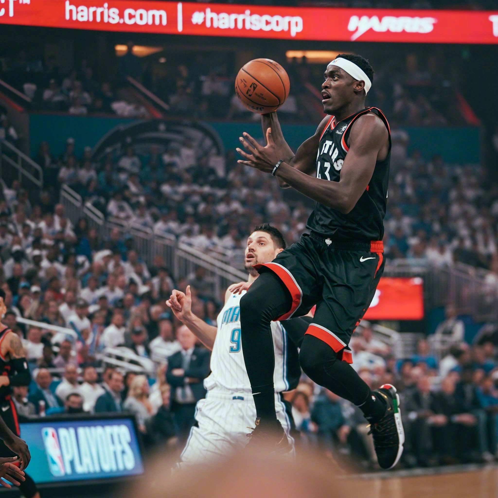 深圳队碾压四川队，西亚卡姆带队取胜