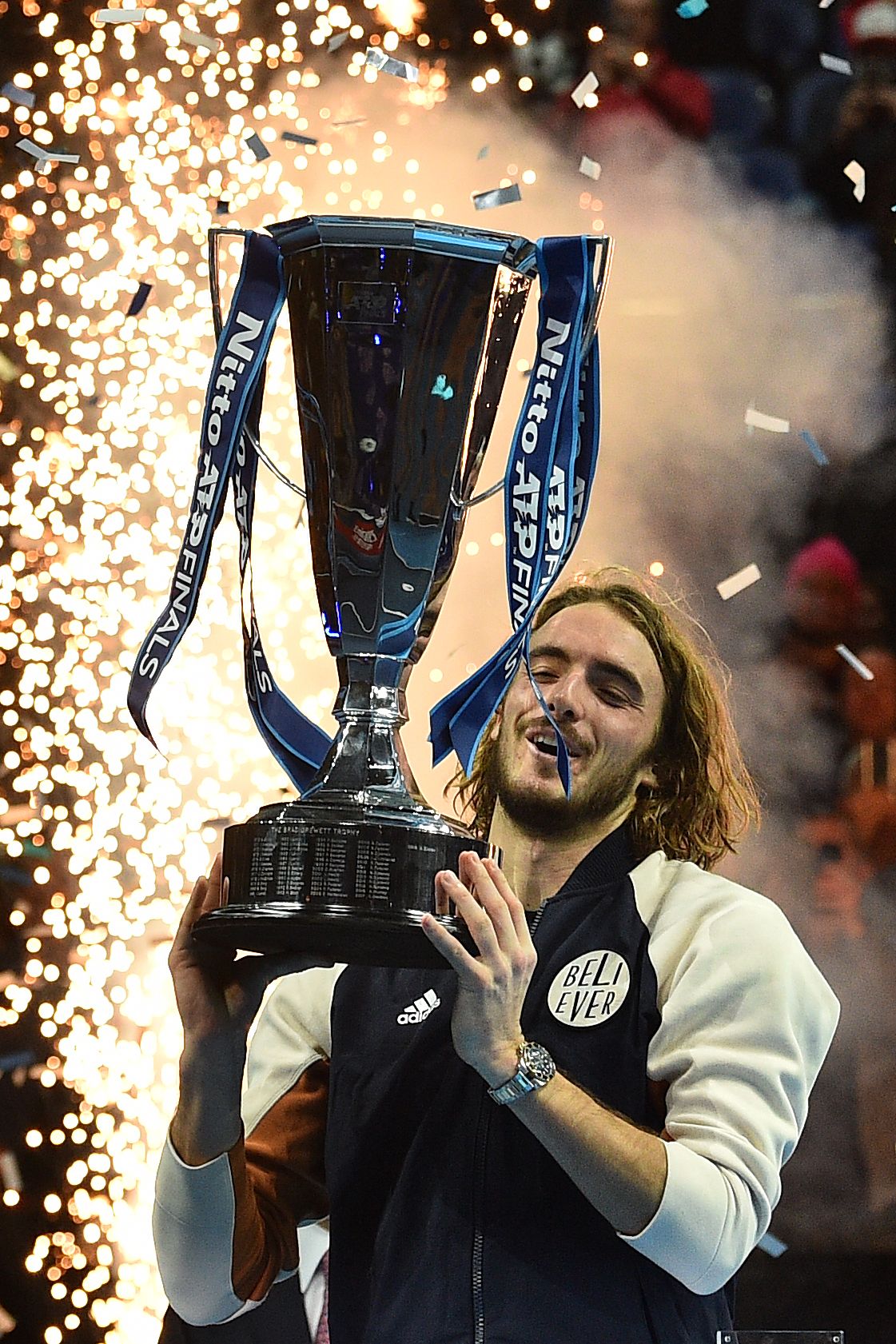 法网力克年终总决赛,西西帕斯惊艳四座 法网力克年终总决赛,西西帕斯惊艳四座