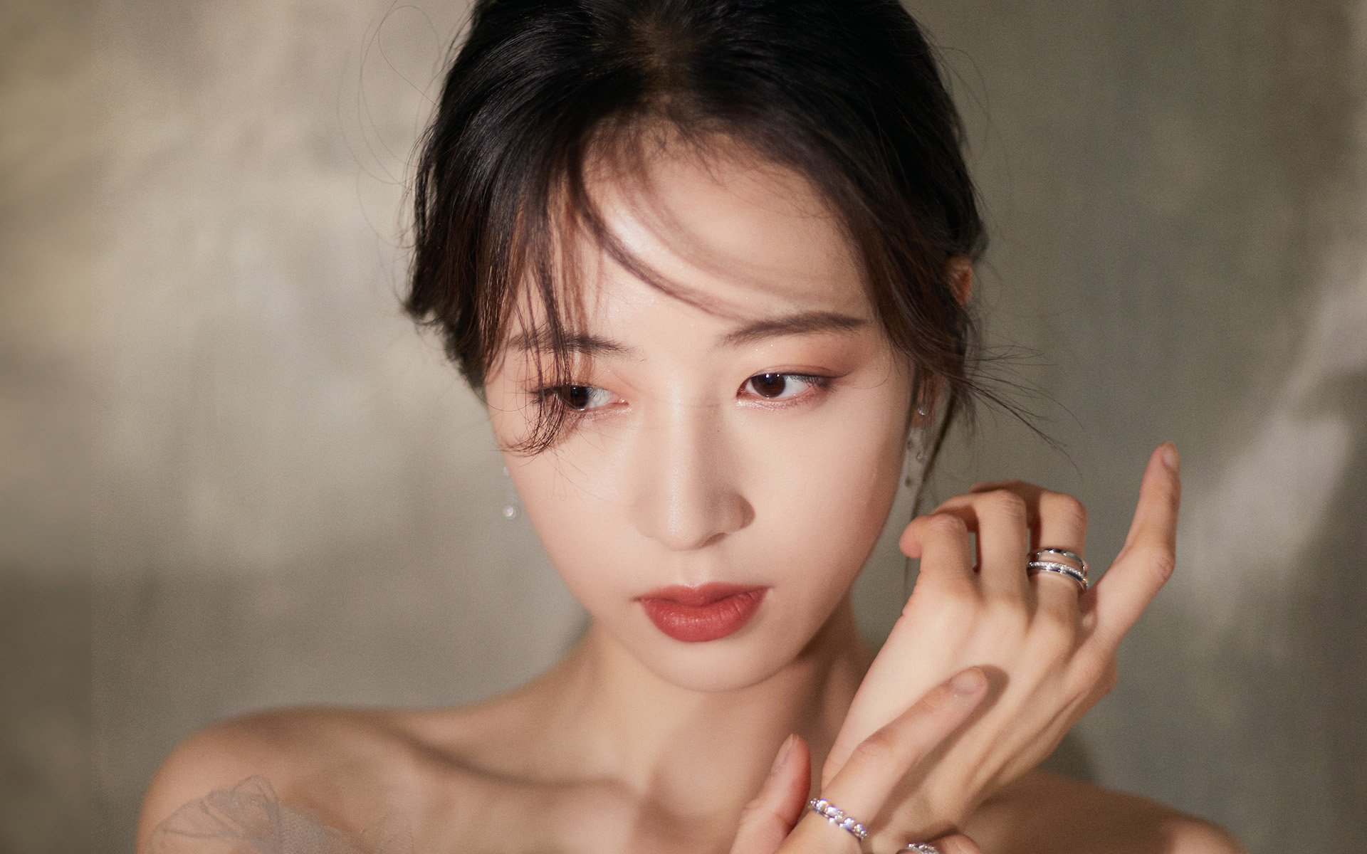 奥运周期关键战之夜，奥斯梅恩遭遇无解对手，胜负悬念贯穿全程