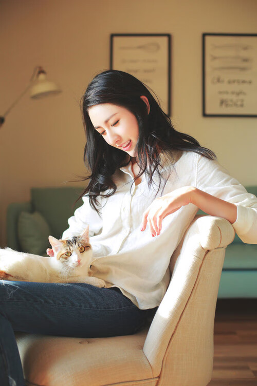 石油硬币的两面，当沙特撼动巴萨铁王座，罗德里戈登上里程碑