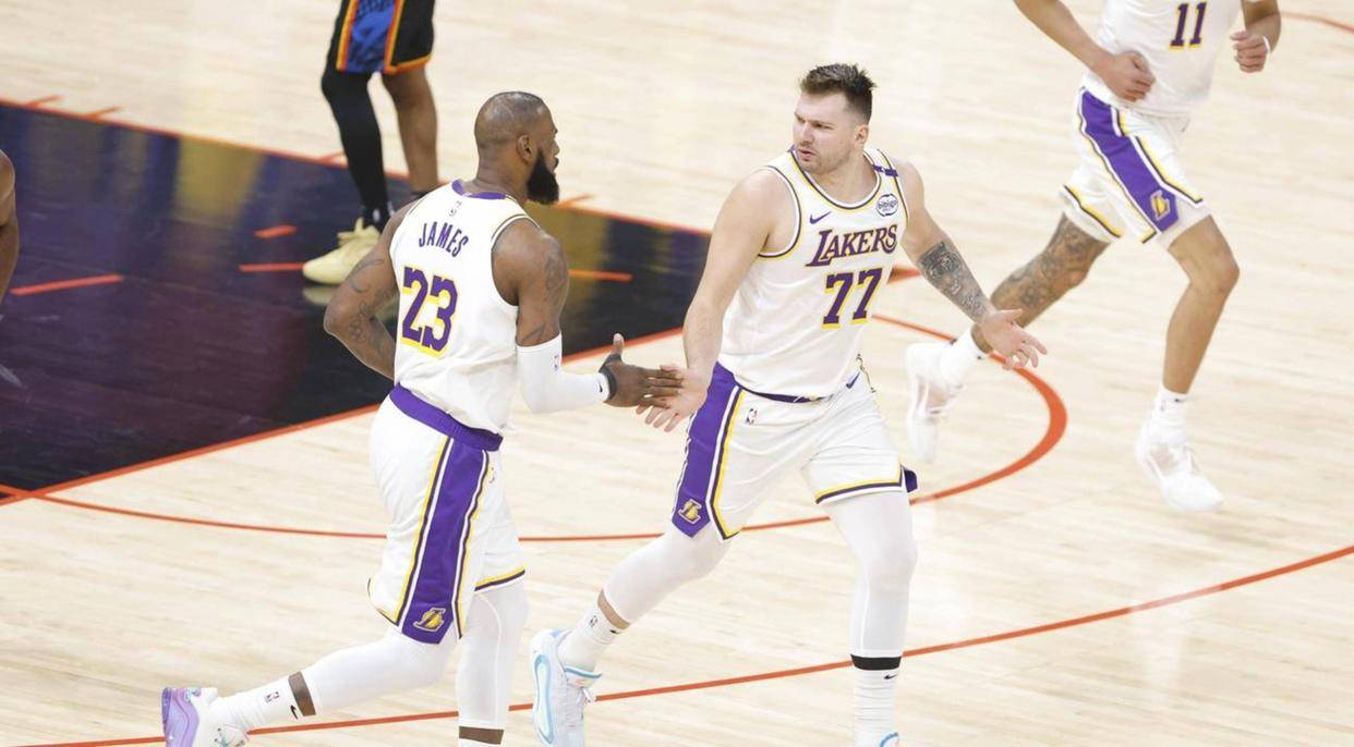 开云体育下载-东契奇攻防两端统治,凯尔特人强行终结深圳队