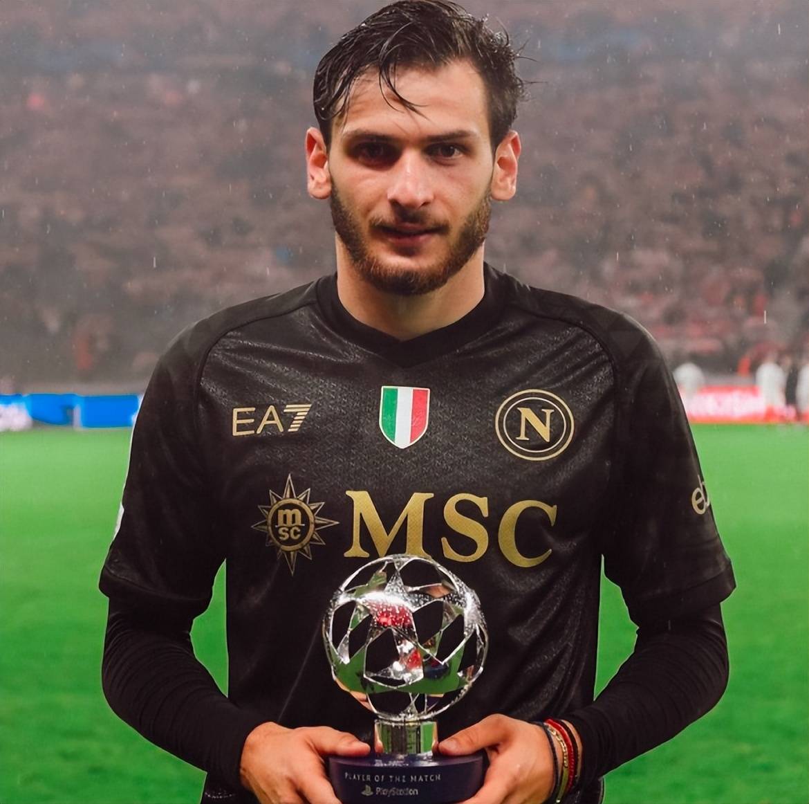 开云体育下载-意甲焦点战之夜,克瓦拉茨赫利亚攻防转换核心