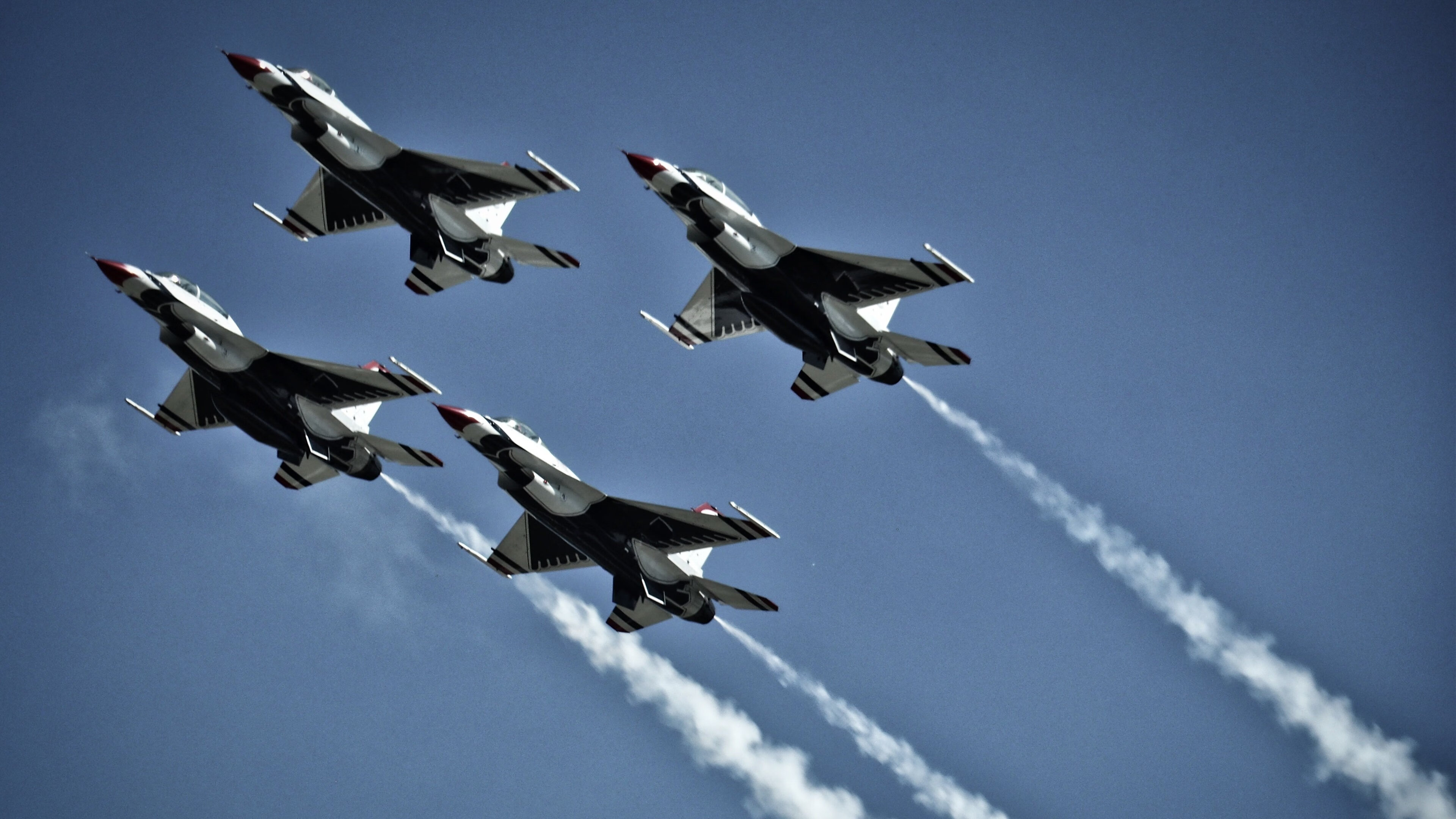 绿茵过客与沙海之帆，当意甲烽火遥遇威尔士死斗卡塔尔