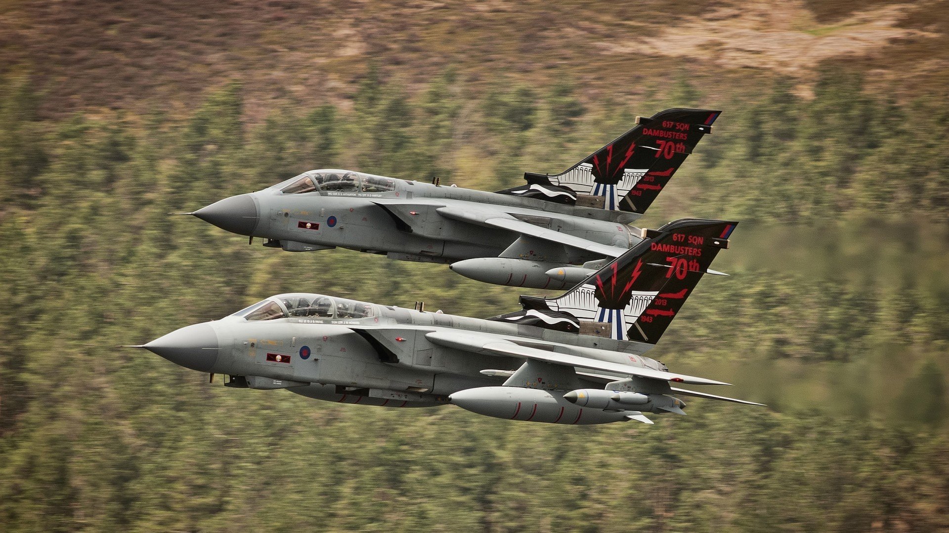 乔治狂暴40分难救主,文班致命封盖定乾坤